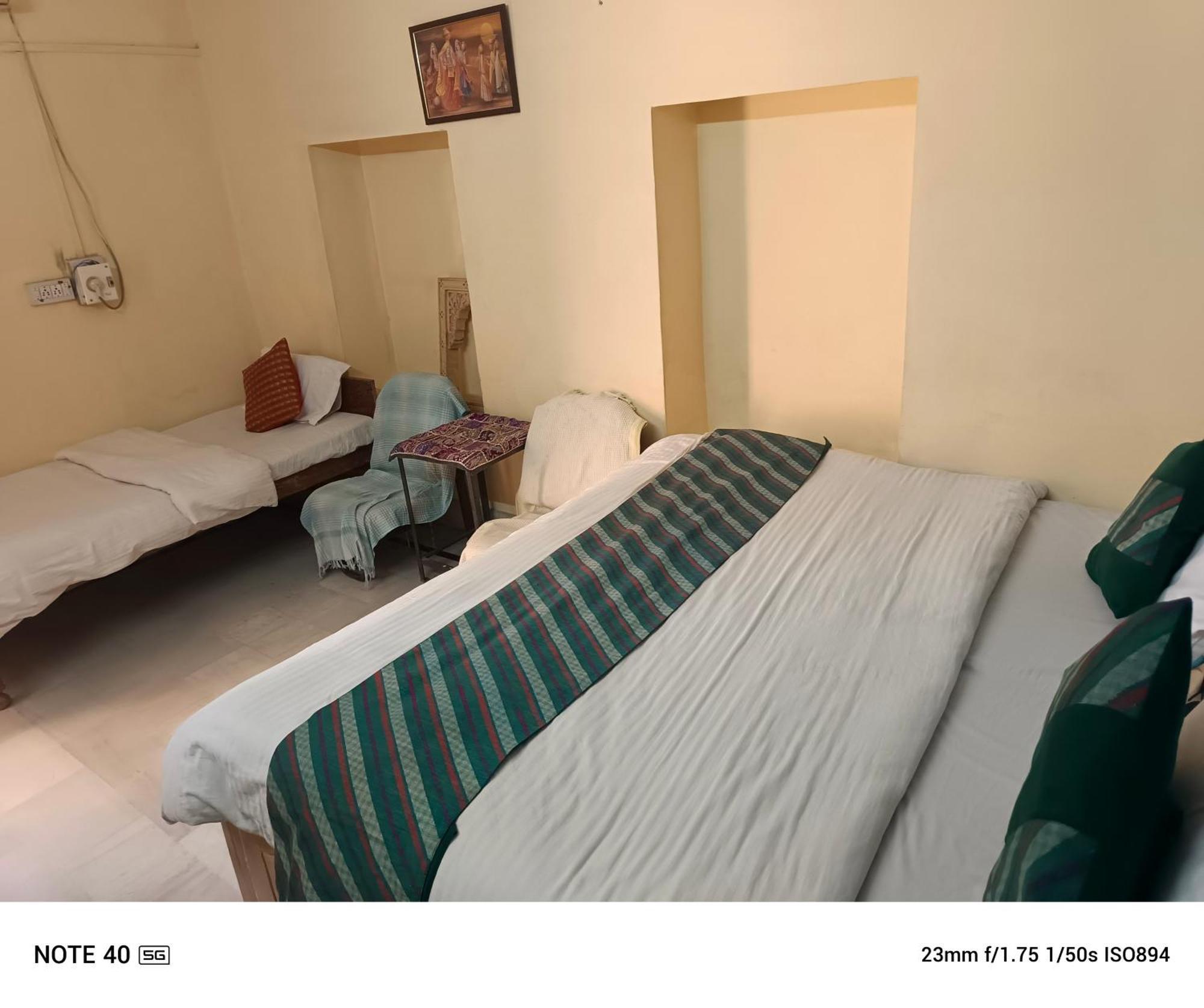 Neem Guest House Джайсалмер Стая снимка